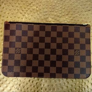 Louis Vuitton Pochette